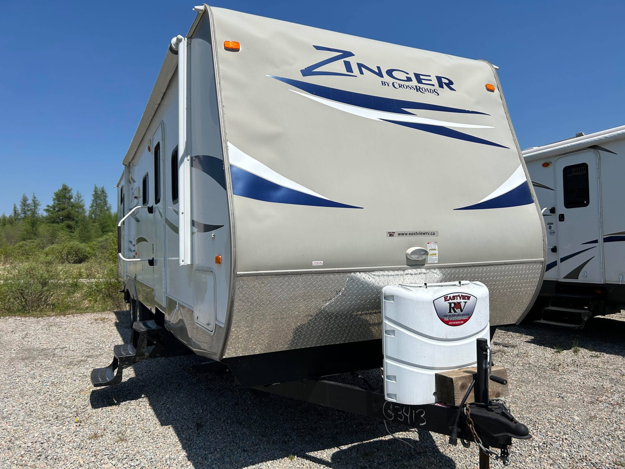 2013 Zinger 33BH by CrossRoads RV | Kapuskasing RV